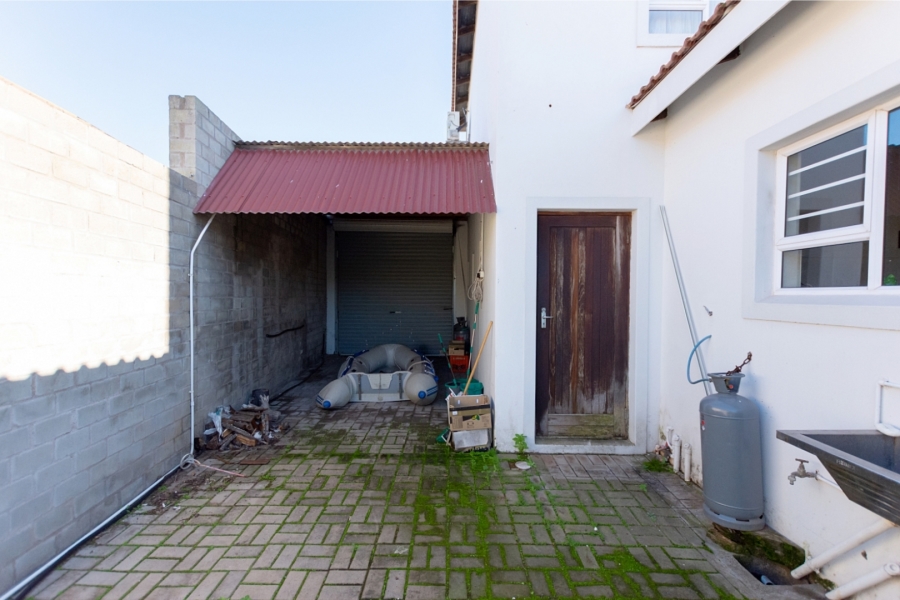 5 Bedroom Property for Sale in Port Owen Western Cape